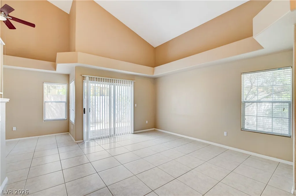 8208 Renfrew, Las Vegas, NV 89145
