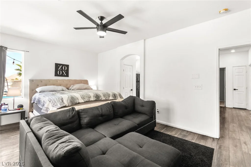 2142 Seattle Shore, Las Vegas, NV 89115
