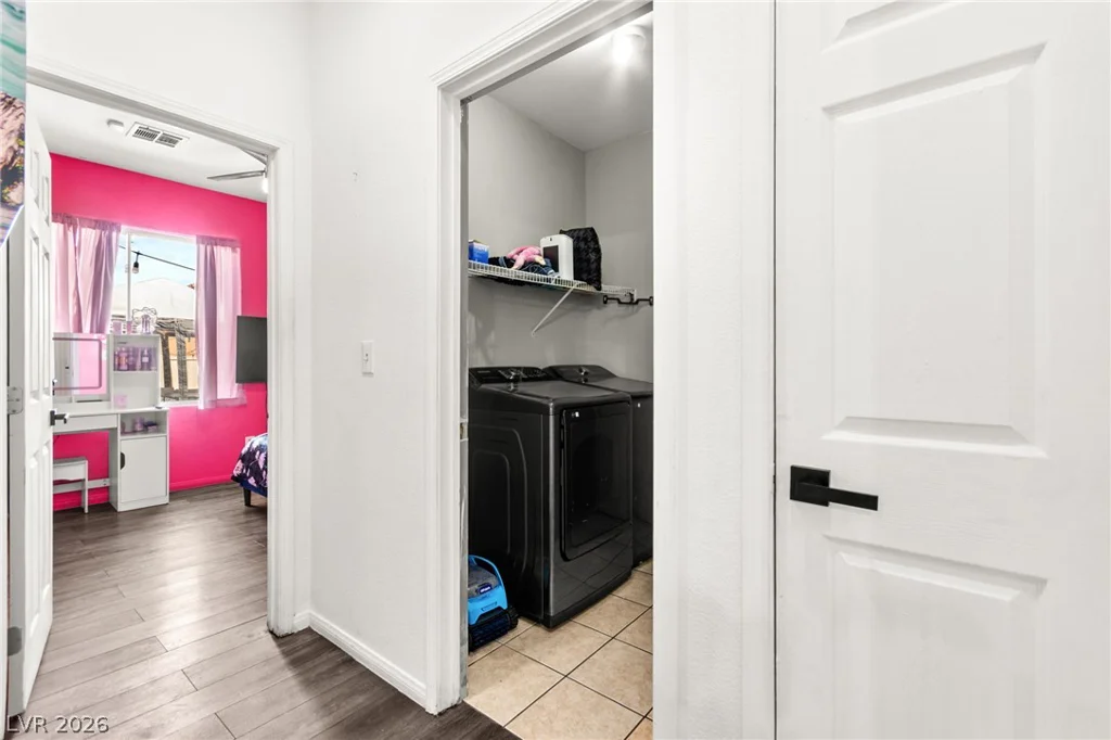 2142 Seattle Shore, Las Vegas, NV 89115