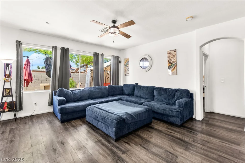 2142 Seattle Shore, Las Vegas, NV 89115