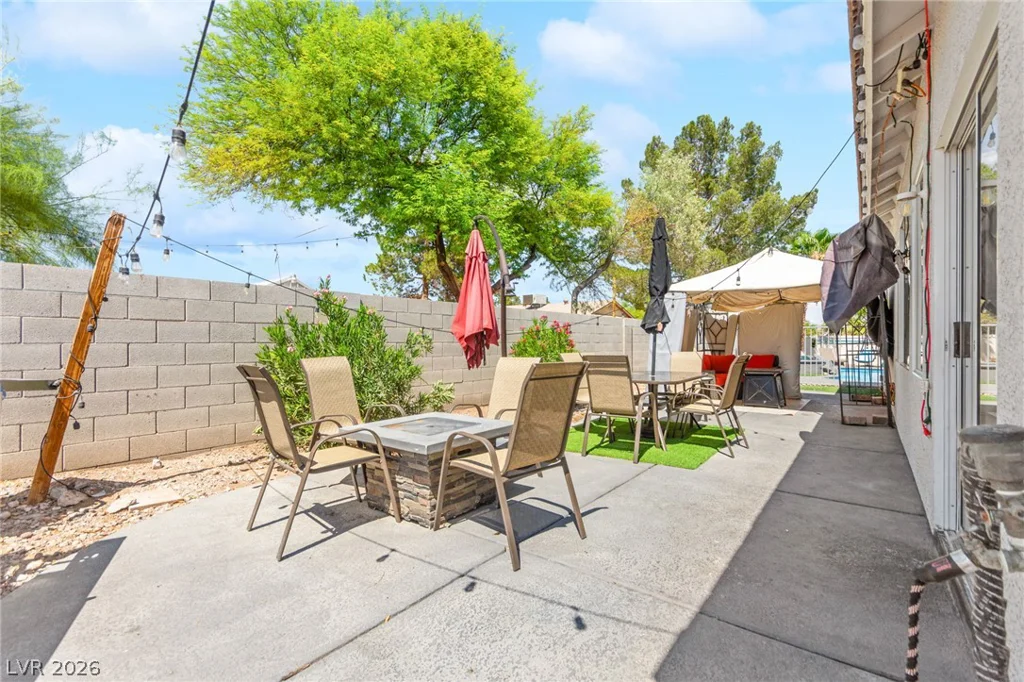 2142 Seattle Shore, Las Vegas, NV 89115