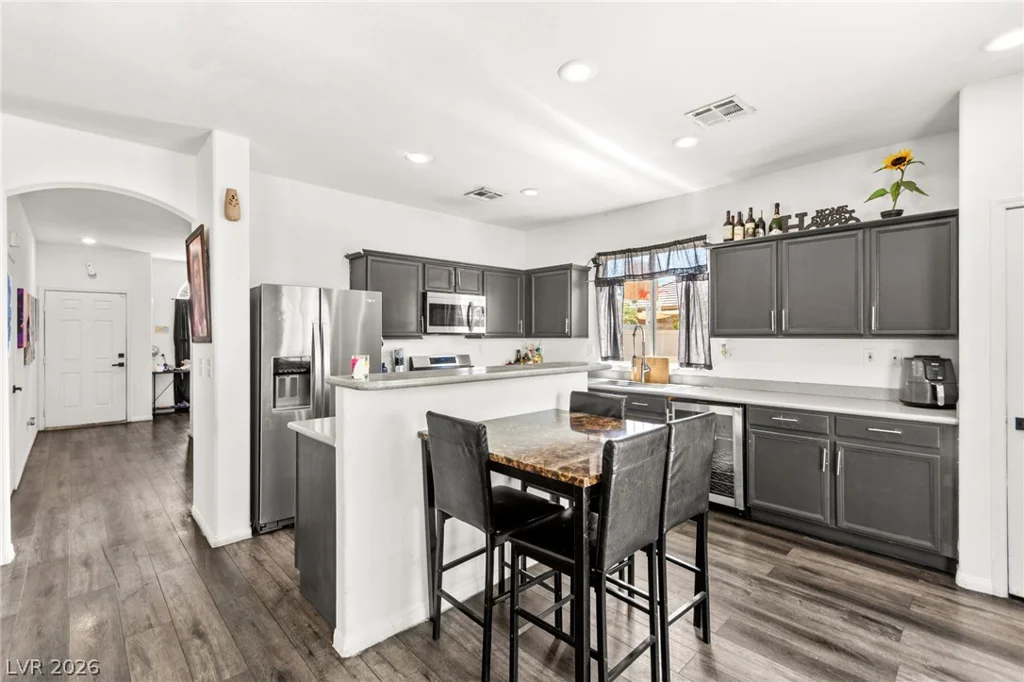 2142 Seattle Shore, Las Vegas, NV 89115