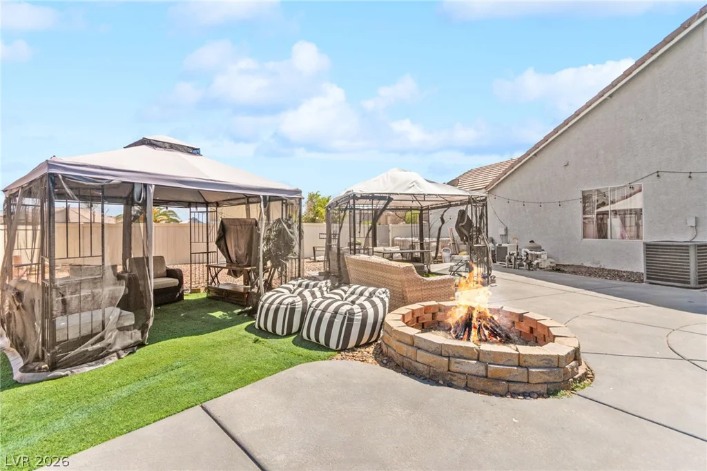 2142 Seattle Shore, Las Vegas, NV 89115