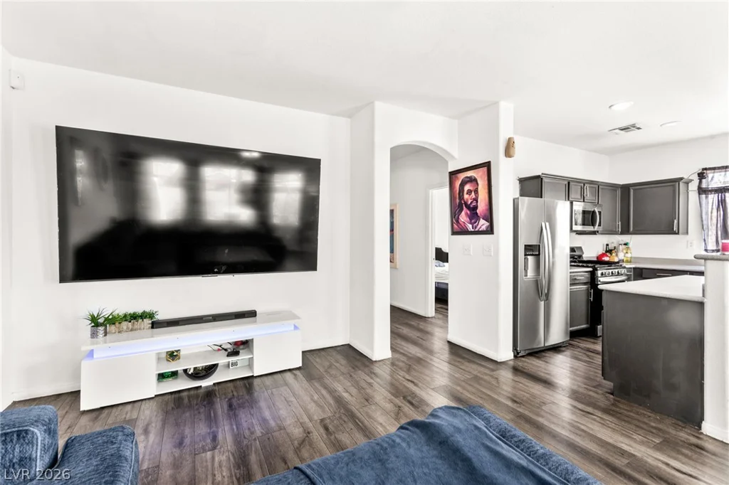 2142 Seattle Shore, Las Vegas, NV 89115