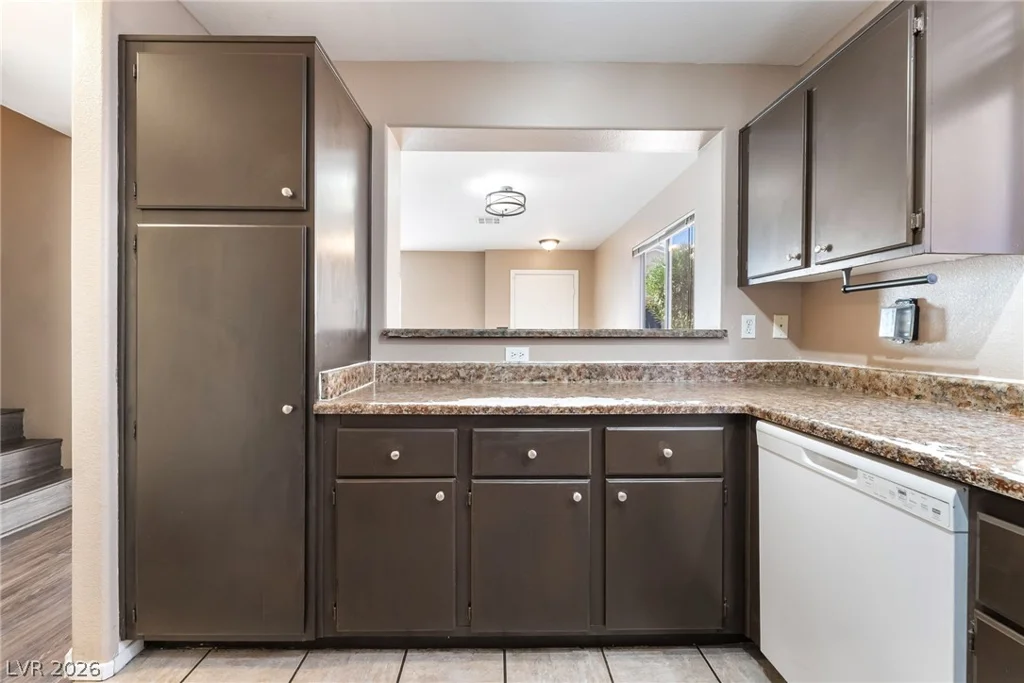 71 Belle Maison, Las Vegas, NV 89123