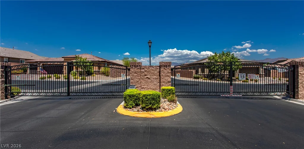 6930 Summer Sky, Las Vegas, NV 89149