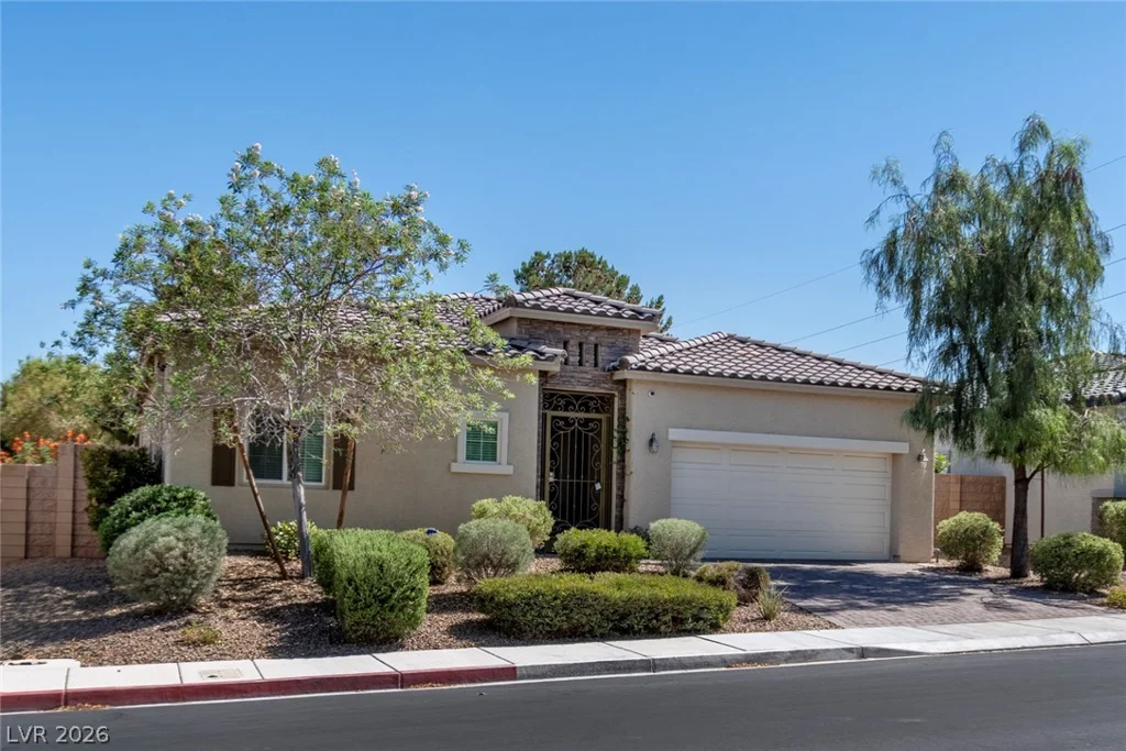 219 Denette, North Las Vegas, NV 89031