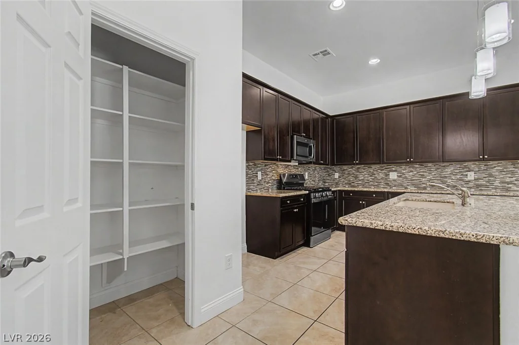 219 Denette, North Las Vegas, NV 89031
