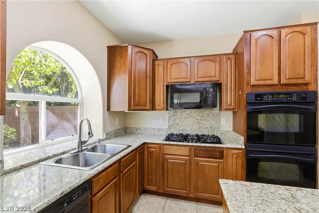 8156 Hodgson Mill, Las Vegas, NV 89131