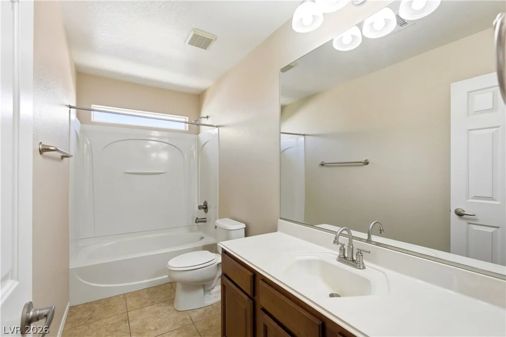8156 Hodgson Mill, Las Vegas, NV 89131