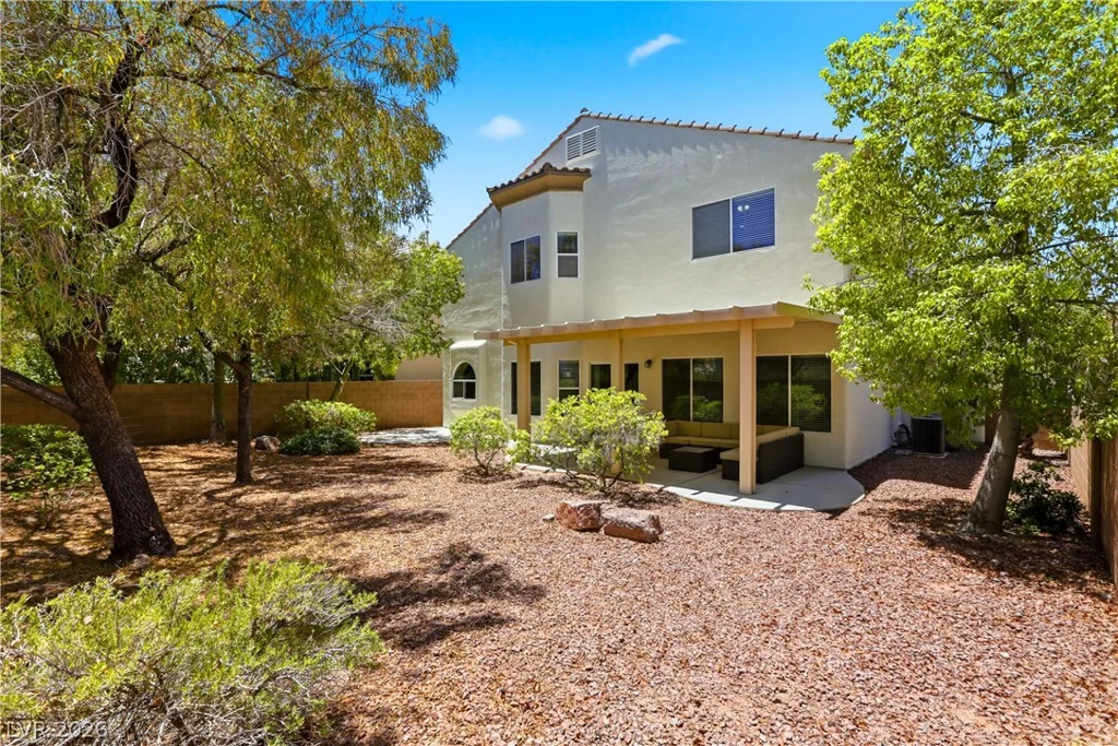8156 Hodgson Mill, Las Vegas, NV 89131