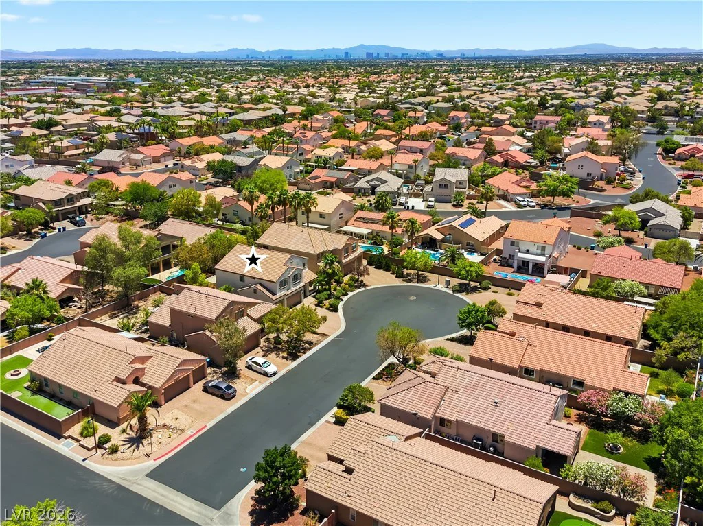 8156 Hodgson Mill, Las Vegas, NV 89131