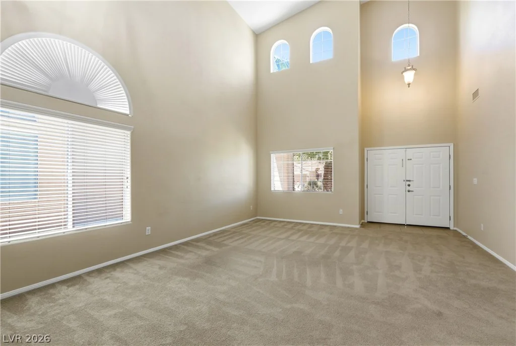 8156 Hodgson Mill, Las Vegas, NV 89131