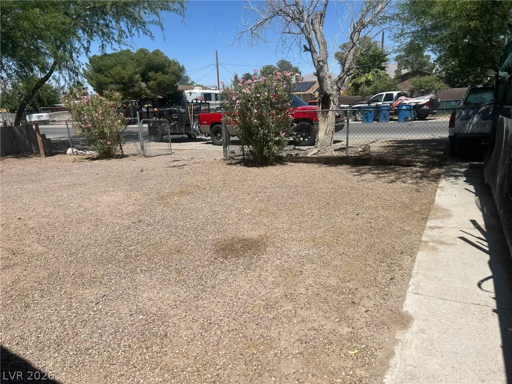 1037 June, Las Vegas, NV 89104