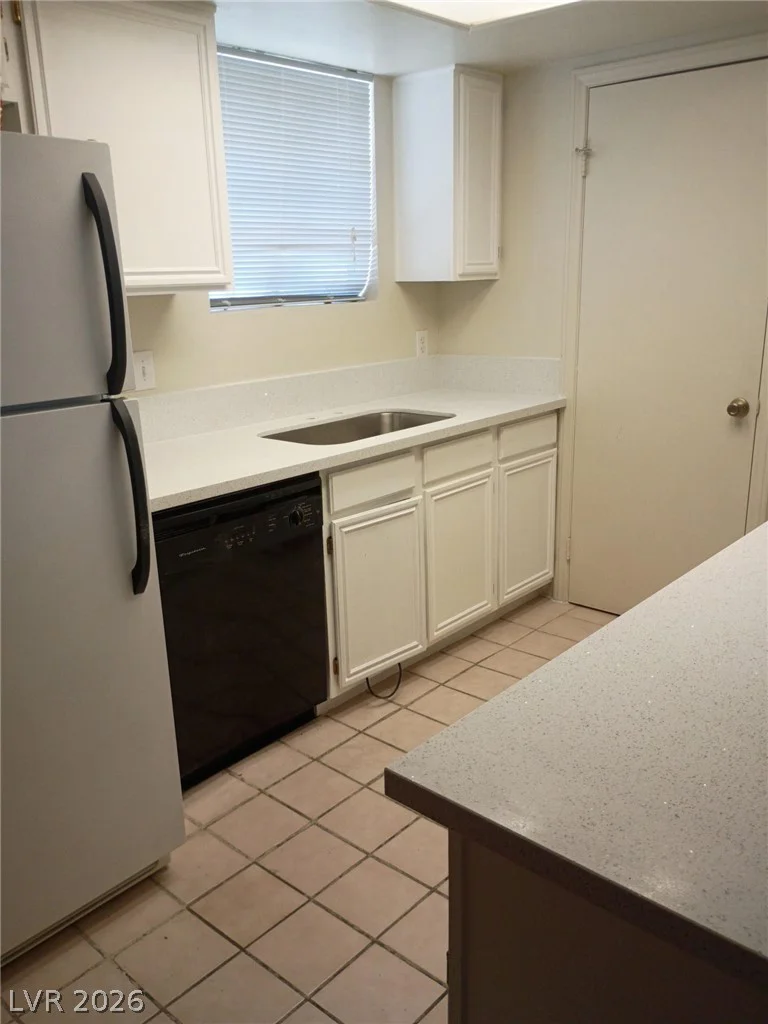 5795 Medallion, Las Vegas, NV 89122