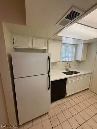 5795 Medallion, Las Vegas, NV 89122