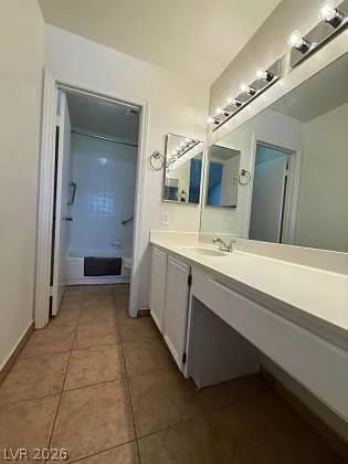 5795 Medallion, Las Vegas, NV 89122