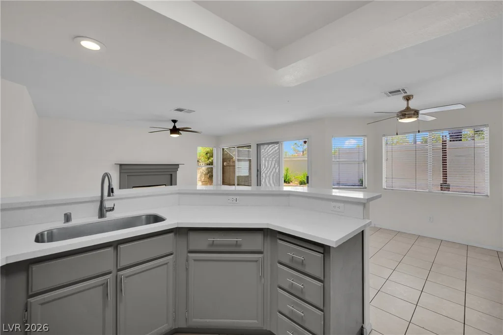 2024 Scenic Sunrise, Las Vegas, NV 89117