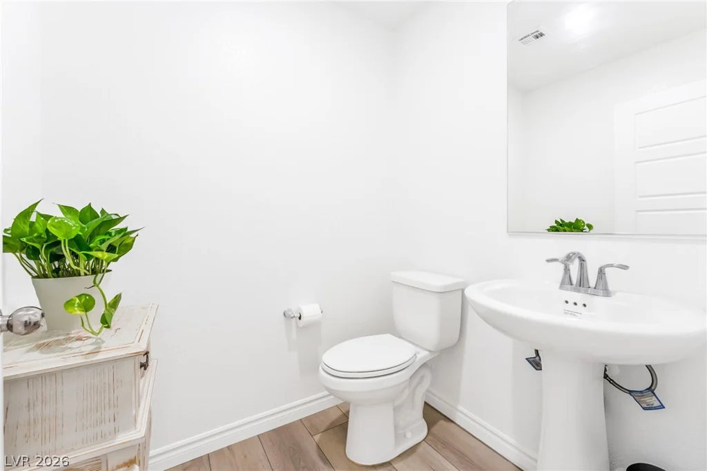 6252 Foxes Dale, Las Vegas, NV 89166