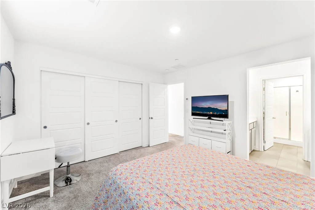 6252 Foxes Dale, Las Vegas, NV 89166