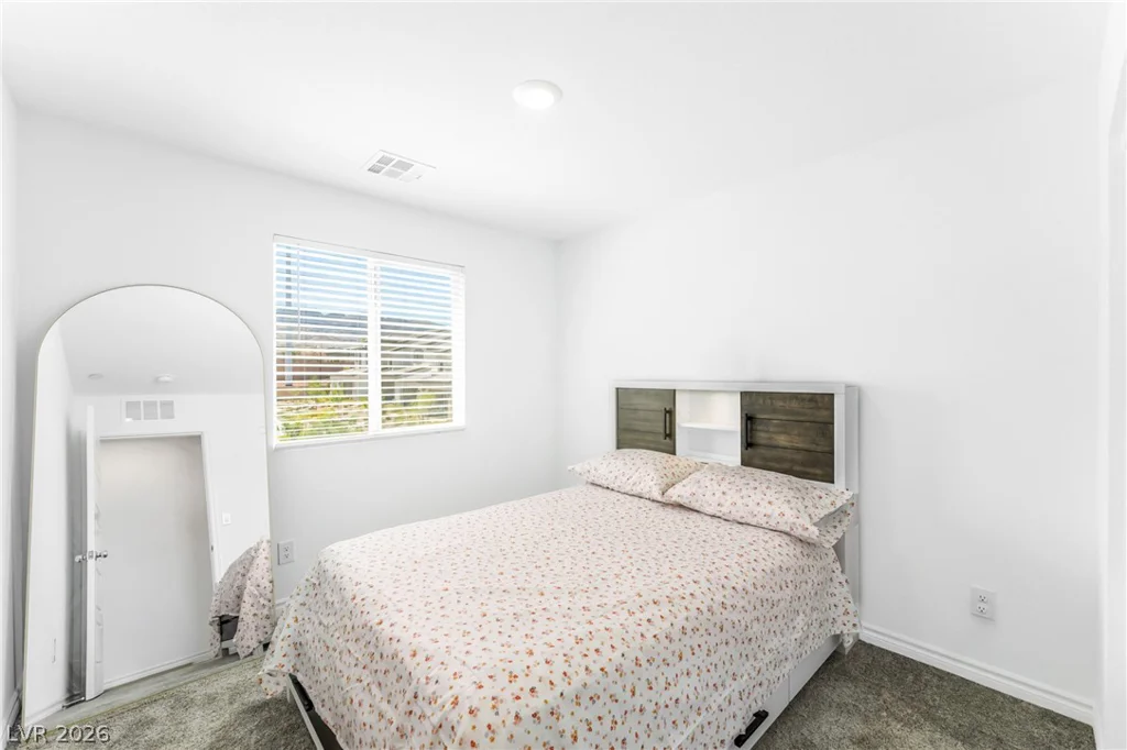 6252 Foxes Dale, Las Vegas, NV 89166
