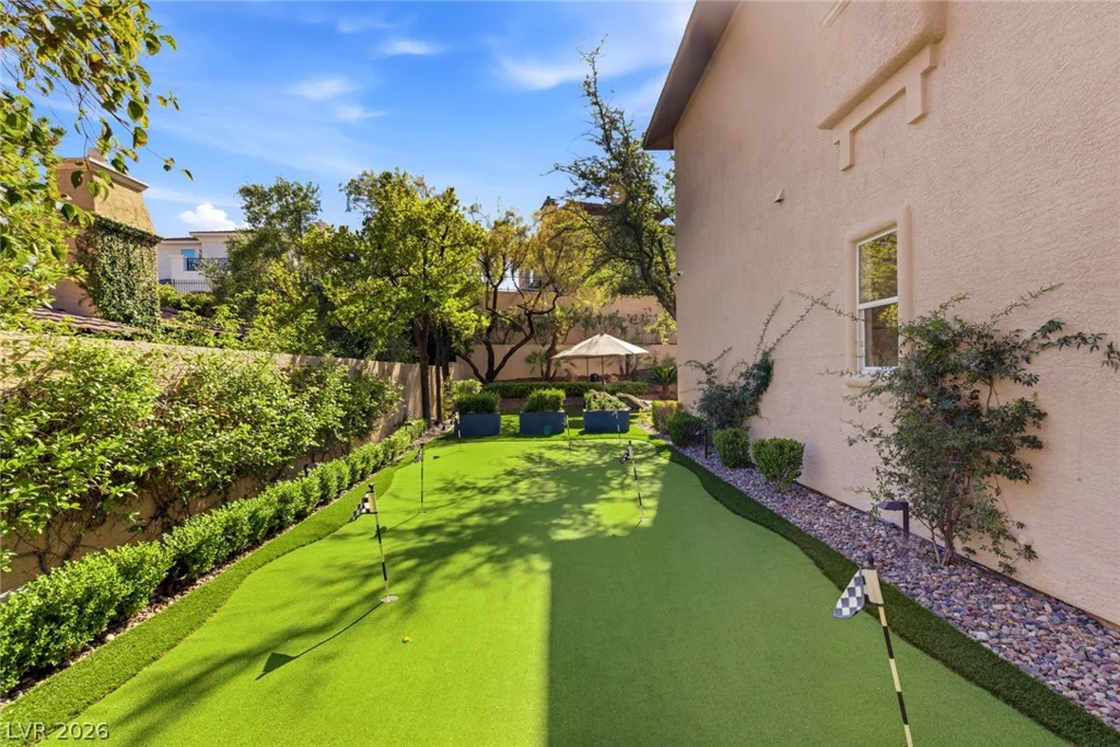1205 Moselle, Las Vegas, NV 89144