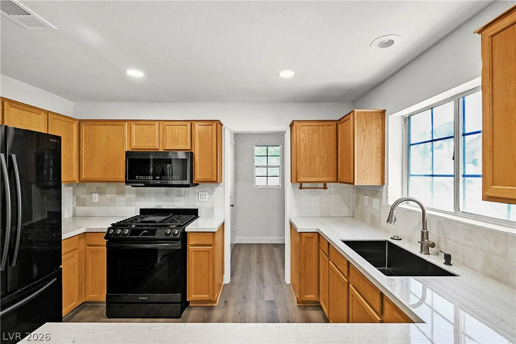 7609 Flourish Springs, Las Vegas, NV 89131