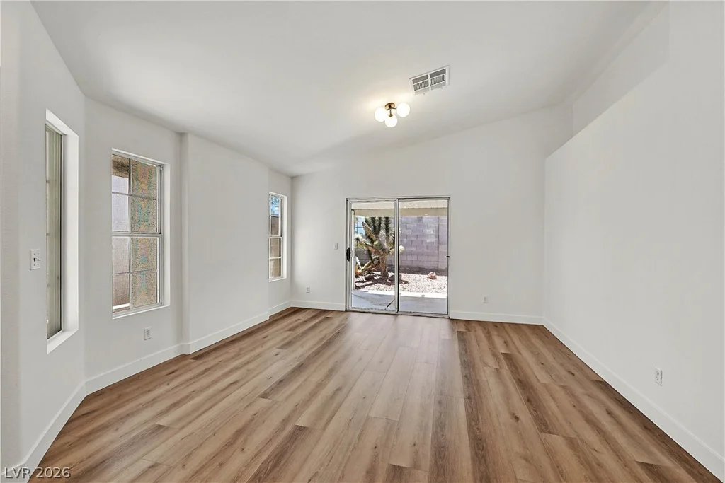 7609 Flourish Springs, Las Vegas, NV 89131