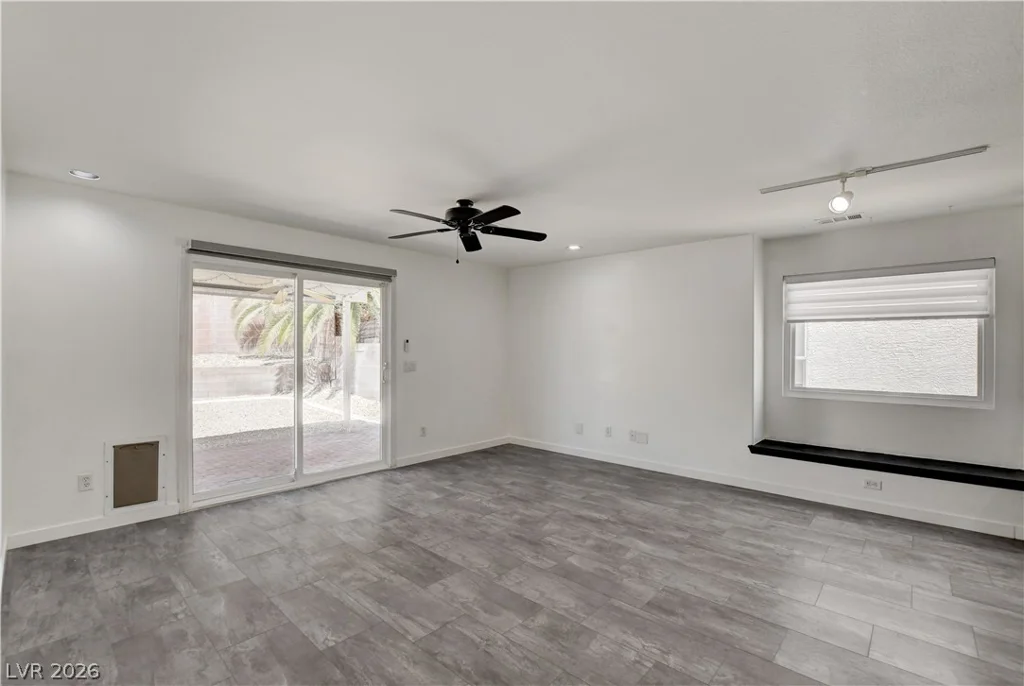 1837 Sierra Valley, Las Vegas, NV 89128