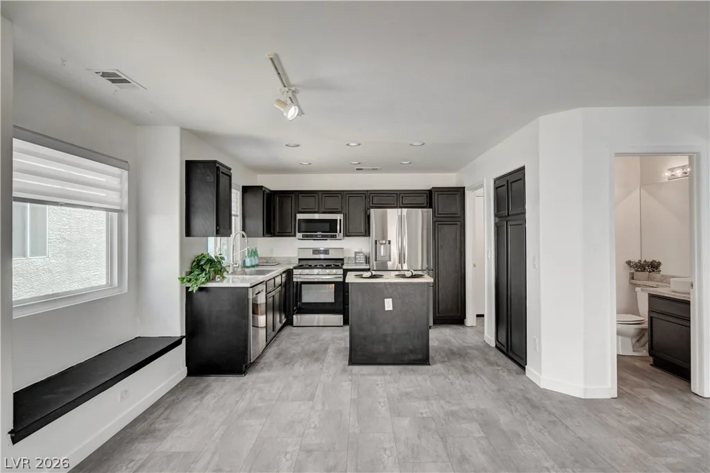 1837 Sierra Valley, Las Vegas, NV 89128