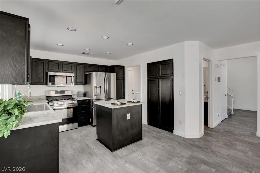 1837 Sierra Valley, Las Vegas, NV 89128
