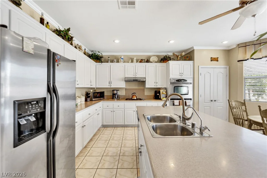3016 Palace Gate, Las Vegas, NV 89117