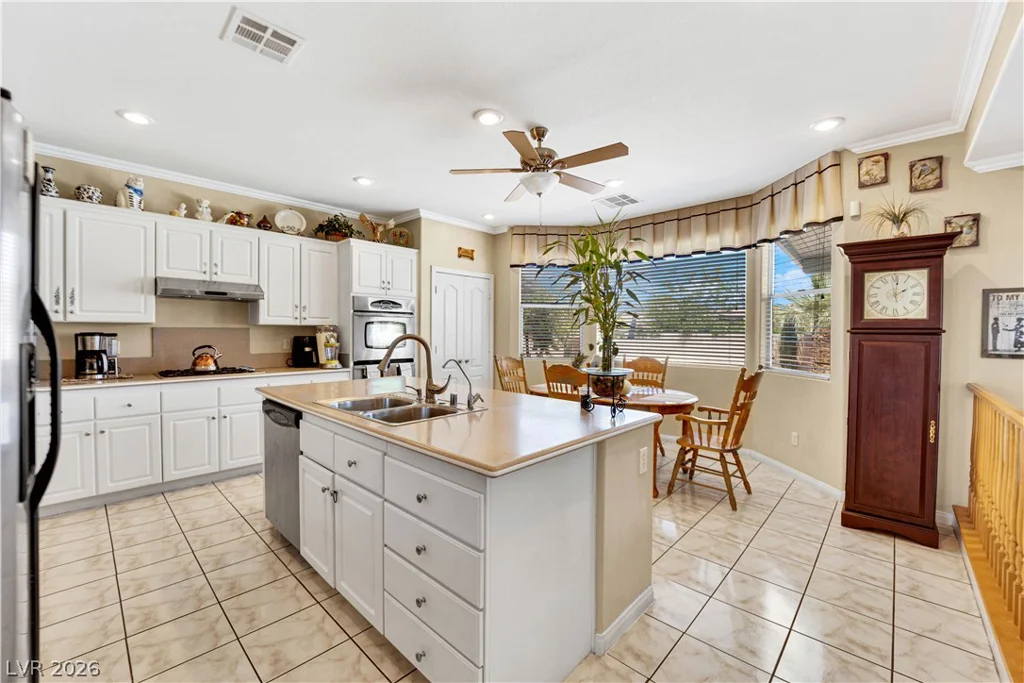 3016 Palace Gate, Las Vegas, NV 89117