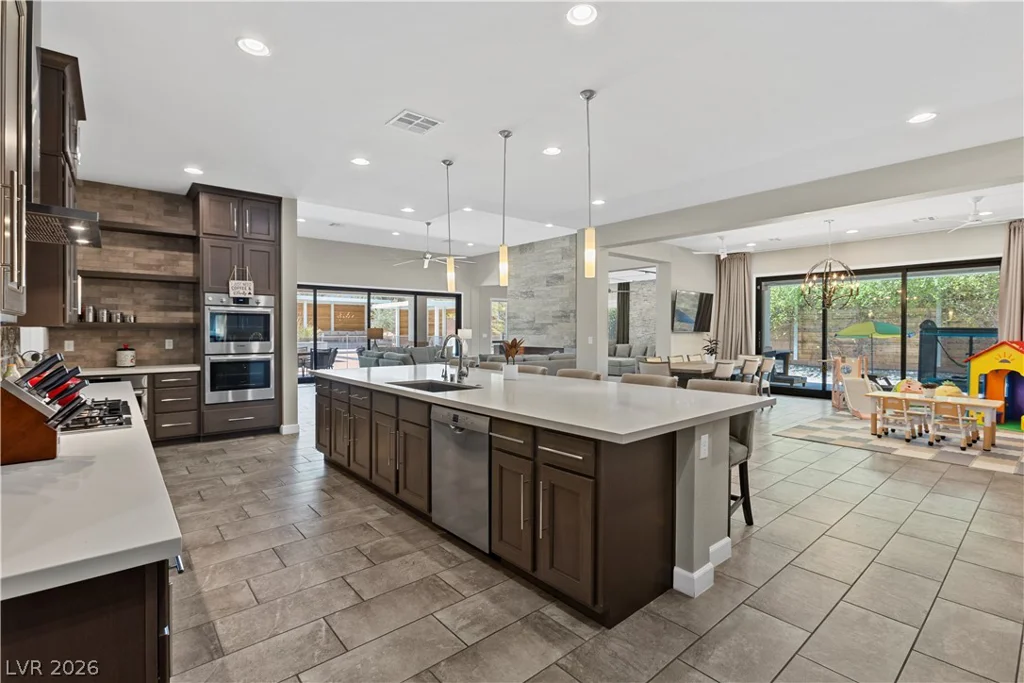 8479 Hickam, Las Vegas, NV 89129