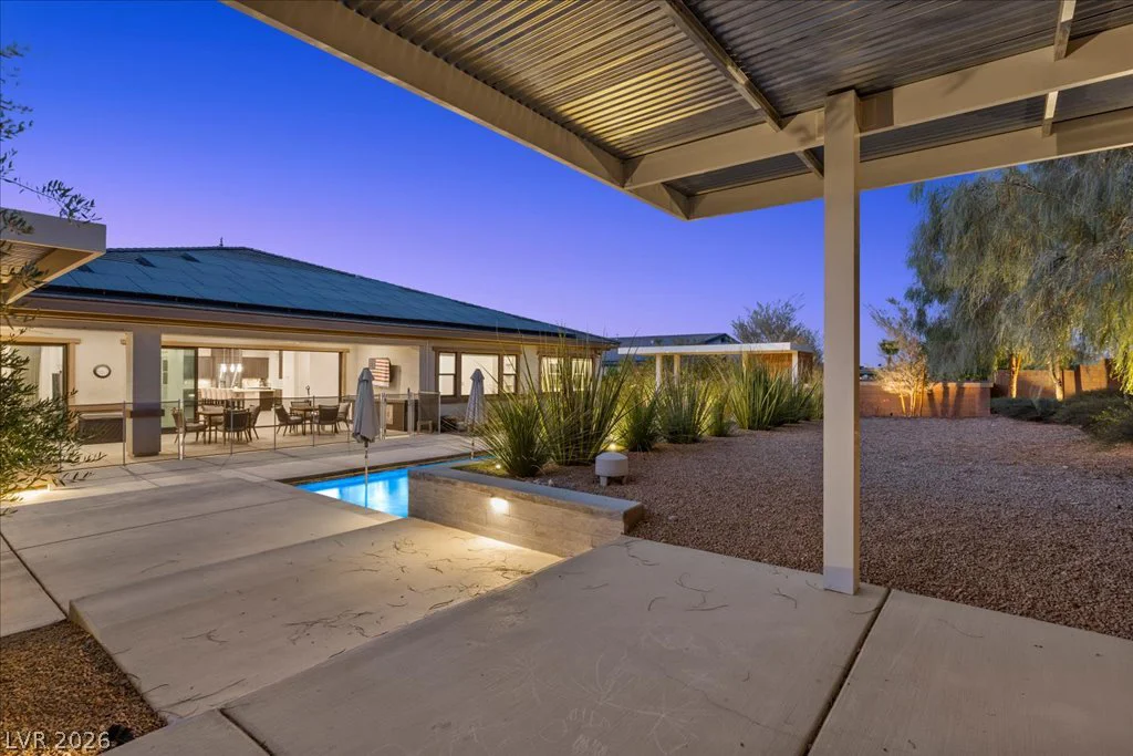 8479 Hickam, Las Vegas, NV 89129