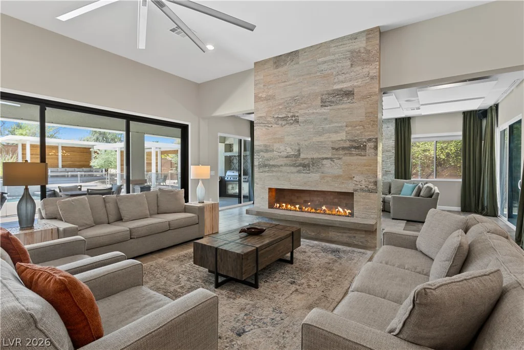8479 Hickam, Las Vegas, NV 89129