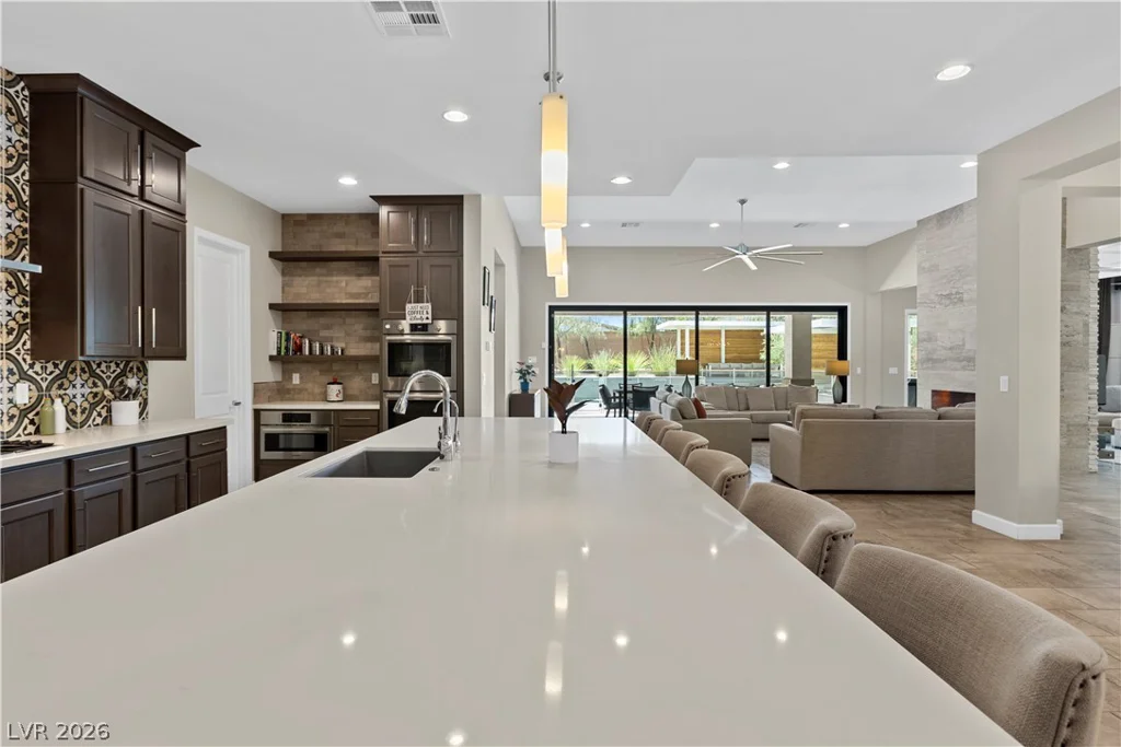 8479 Hickam, Las Vegas, NV 89129