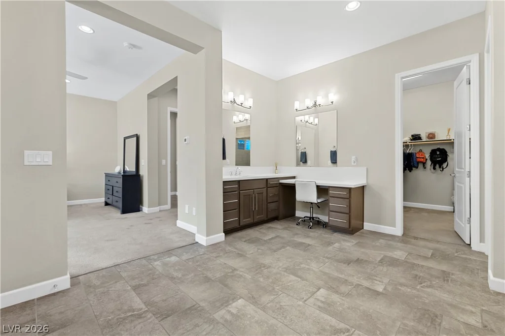8479 Hickam, Las Vegas, NV 89129