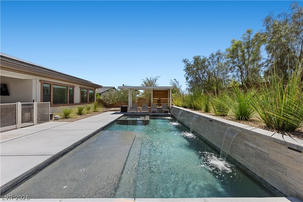 8479 Hickam, Las Vegas, NV 89129