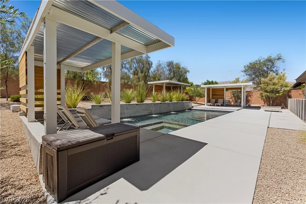 8479 Hickam, Las Vegas, NV 89129