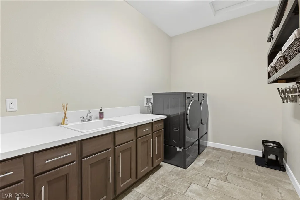 8479 Hickam, Las Vegas, NV 89129