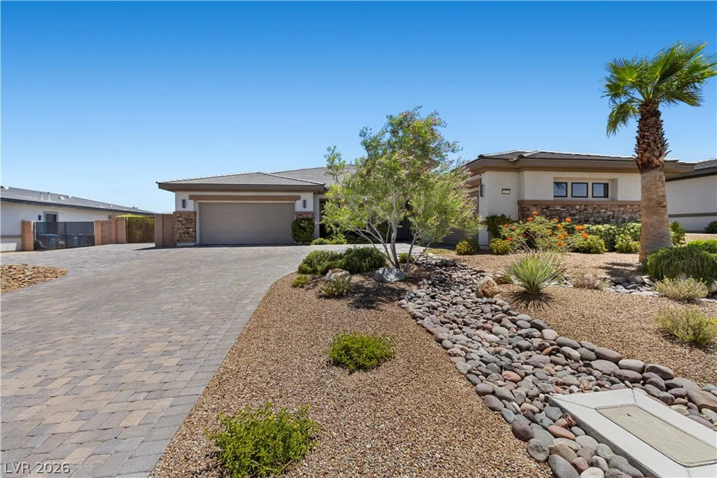 8479 Hickam, Las Vegas, NV 89129