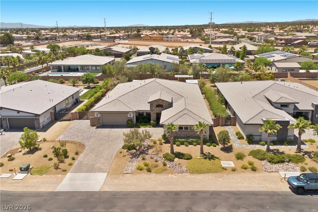 8479 Hickam, Las Vegas, NV 89129