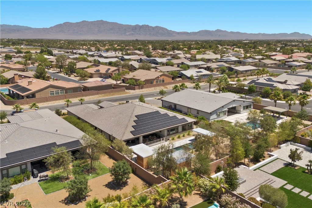 8479 Hickam, Las Vegas, NV 89129
