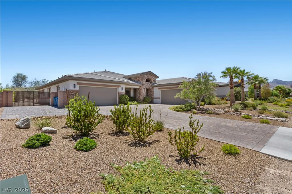 8479 Hickam, Las Vegas, NV 89129