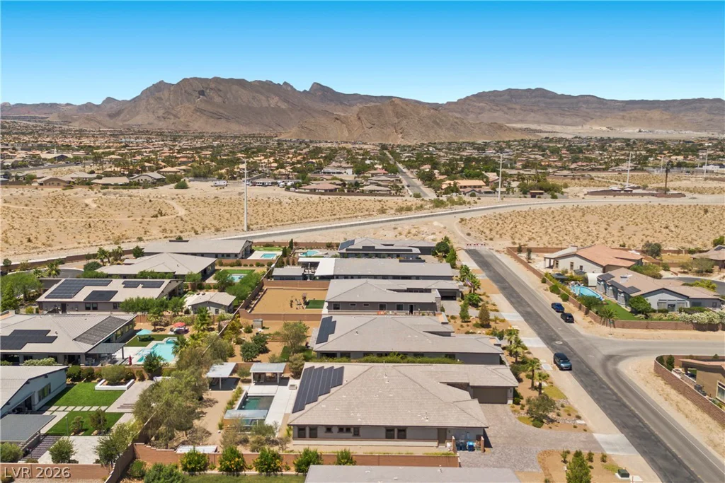 8479 Hickam, Las Vegas, NV 89129