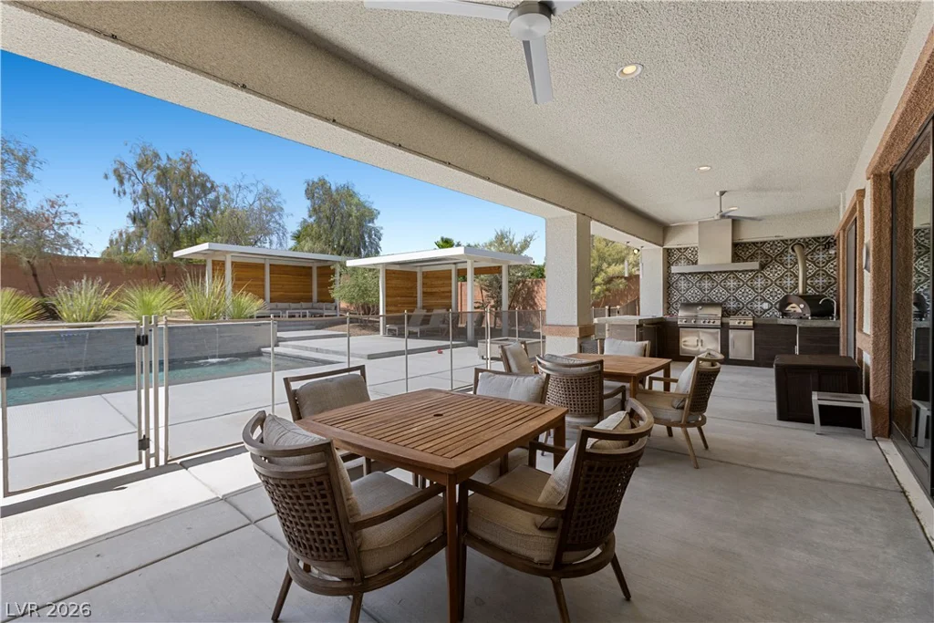 8479 Hickam, Las Vegas, NV 89129