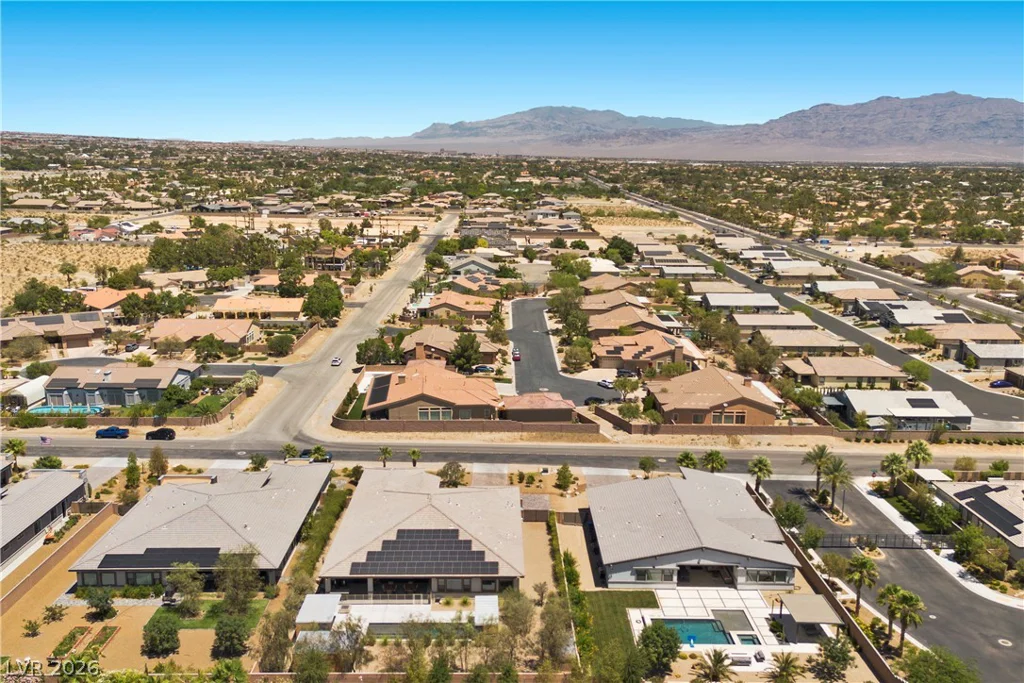 8479 Hickam, Las Vegas, NV 89129