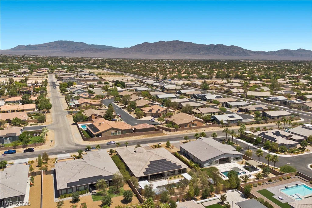 8479 Hickam, Las Vegas, NV 89129