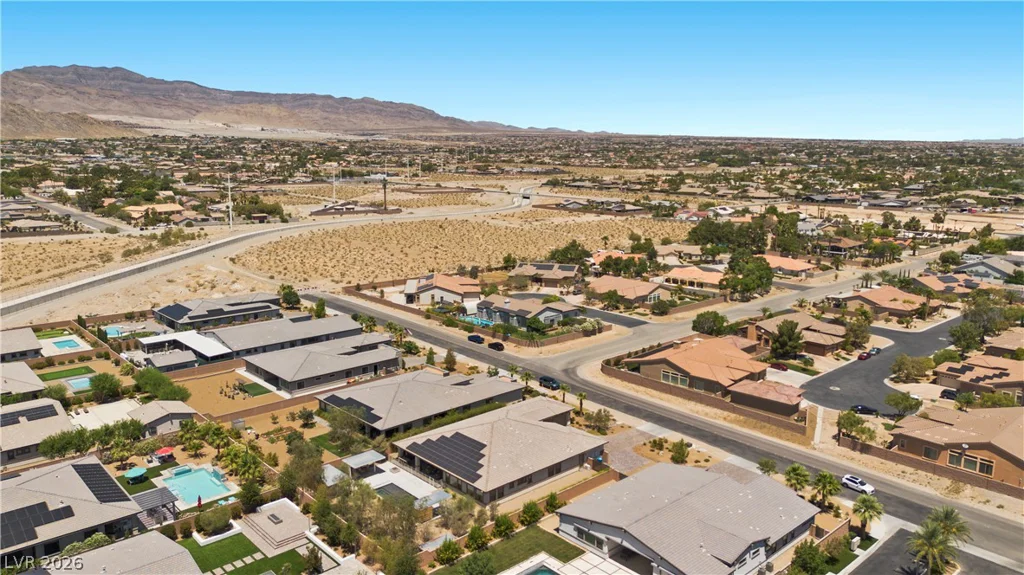 8479 Hickam, Las Vegas, NV 89129